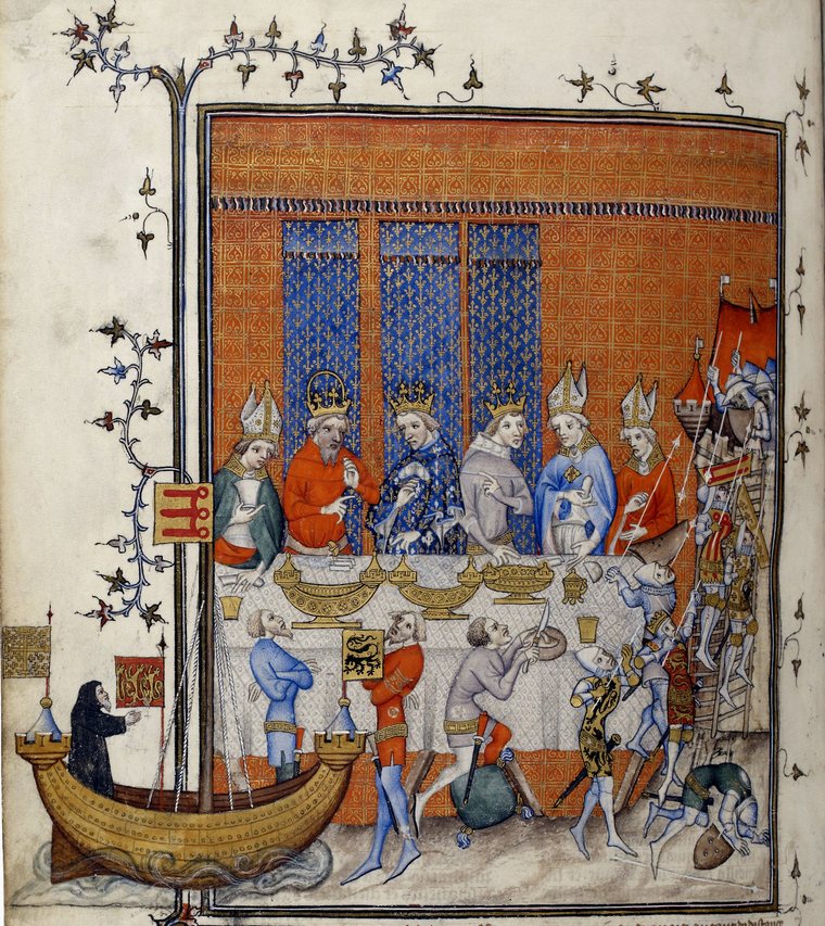 Iluminura de um banquete real: Carlos V, o imperador Carlos IV e Venceslau à mesa alta, diante de tapeçarias azuis com flores-de-lis, com peças de ouro sobre a toalha; à esquerda, um grande navio encenado entra no salão.